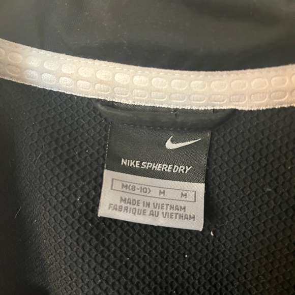 Black Nike jacket - Picture 4 of 5